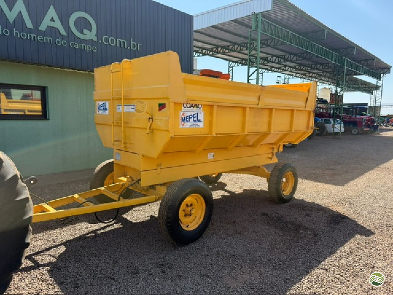 IMPLEMENTOS AGRICOLAS CARRETA AGRÍCOLA CARRETA BASCULANTE Cotramaq Tratores GOIOERE PARANÁ PR